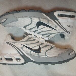 Nike Air Max Torch 4